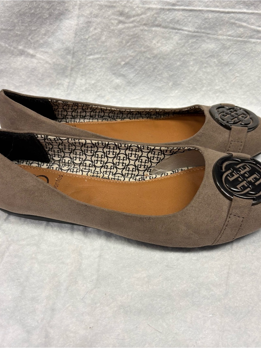 Daisy Fuentes Taupe Suede Flats with Silver Medallion - Picture 4 of 8